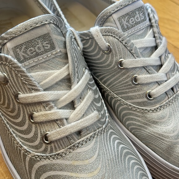 Keds sneakers 7.5 - Picture 3 of 12